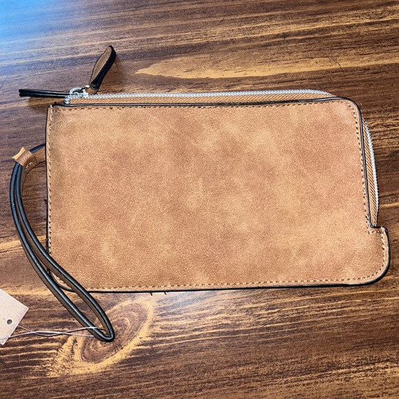 NWT true craft brown wristlet - Picture 3 of 12